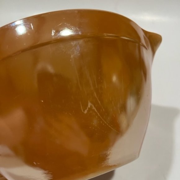 Vintage Fire King Peach LUster Oven Ware Batter bowl with pour spout Lip - Picture 5 of 6
